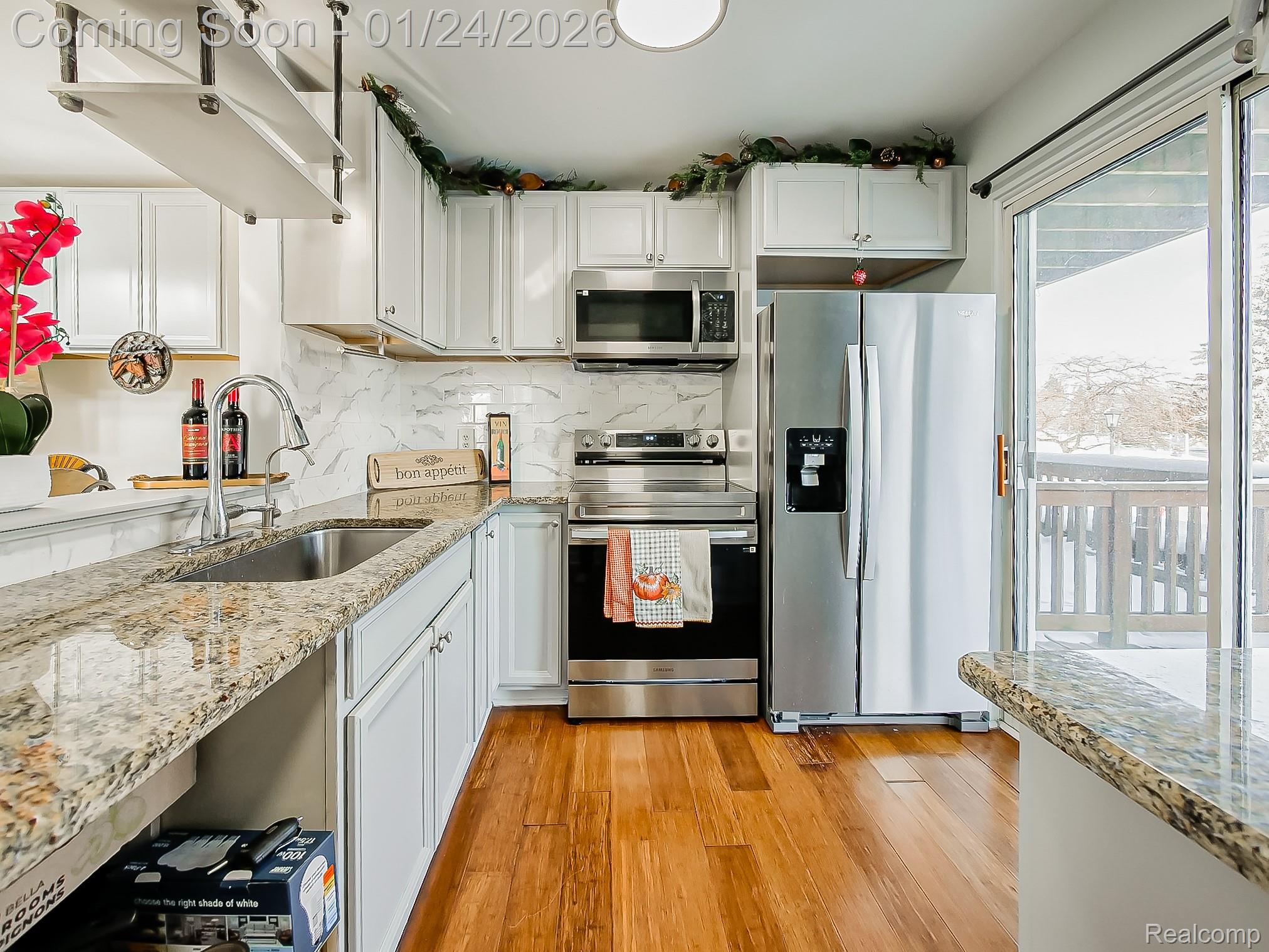 45000 Bayview Drive 2