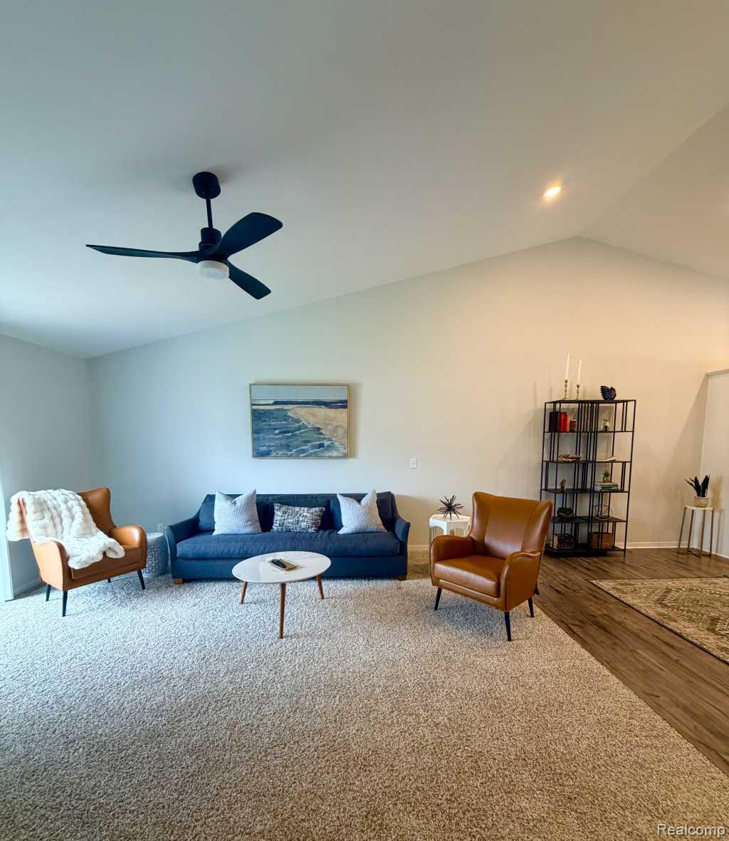 2905 Tributary Drive NE