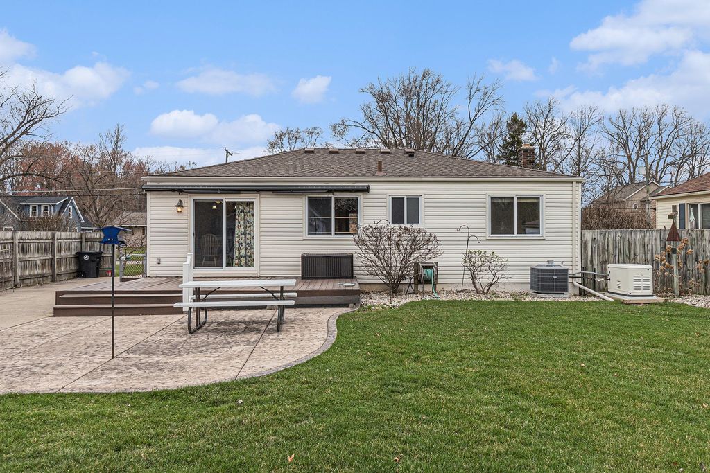 listing image 27