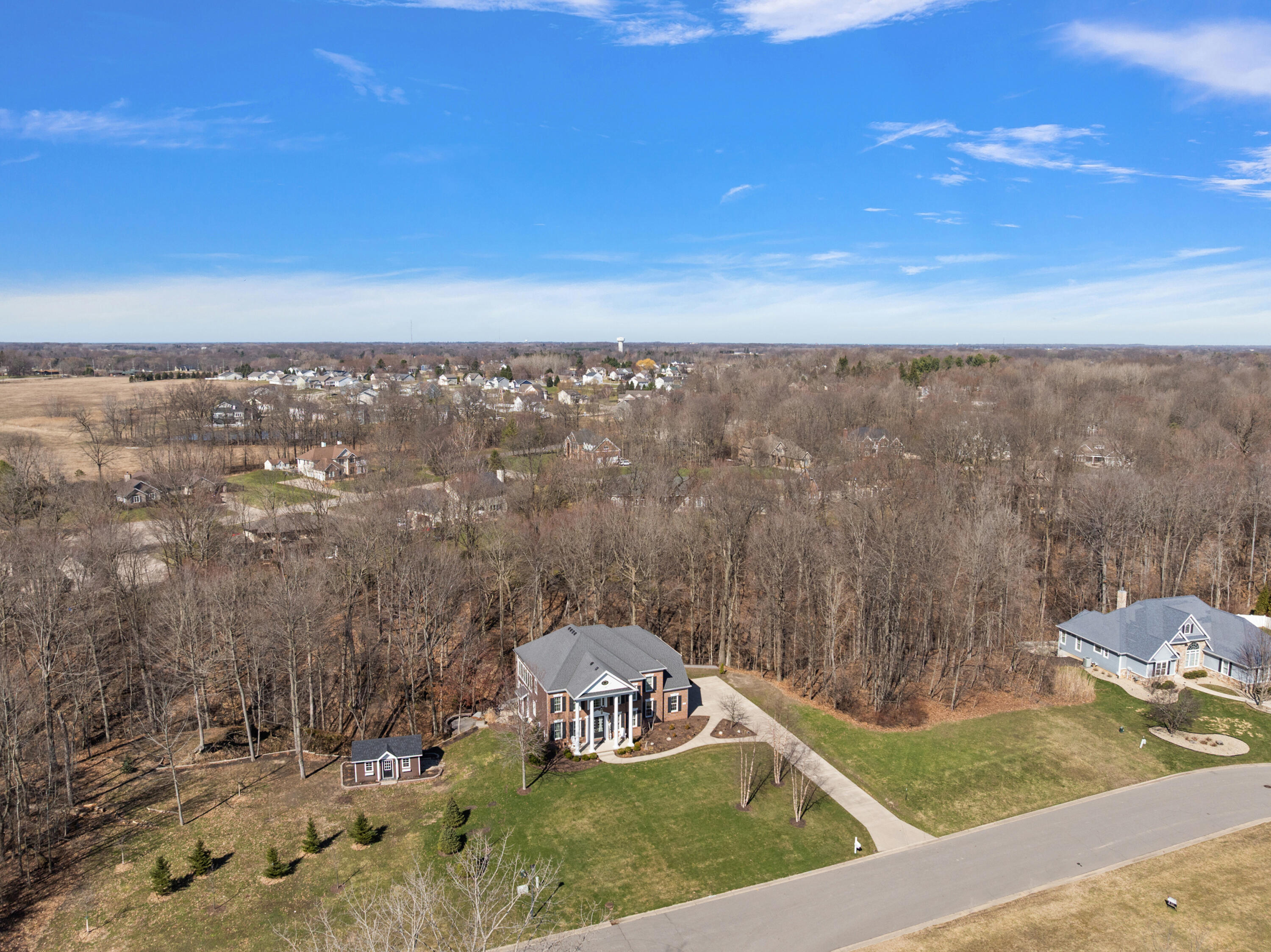 5052 S Dickinson Court