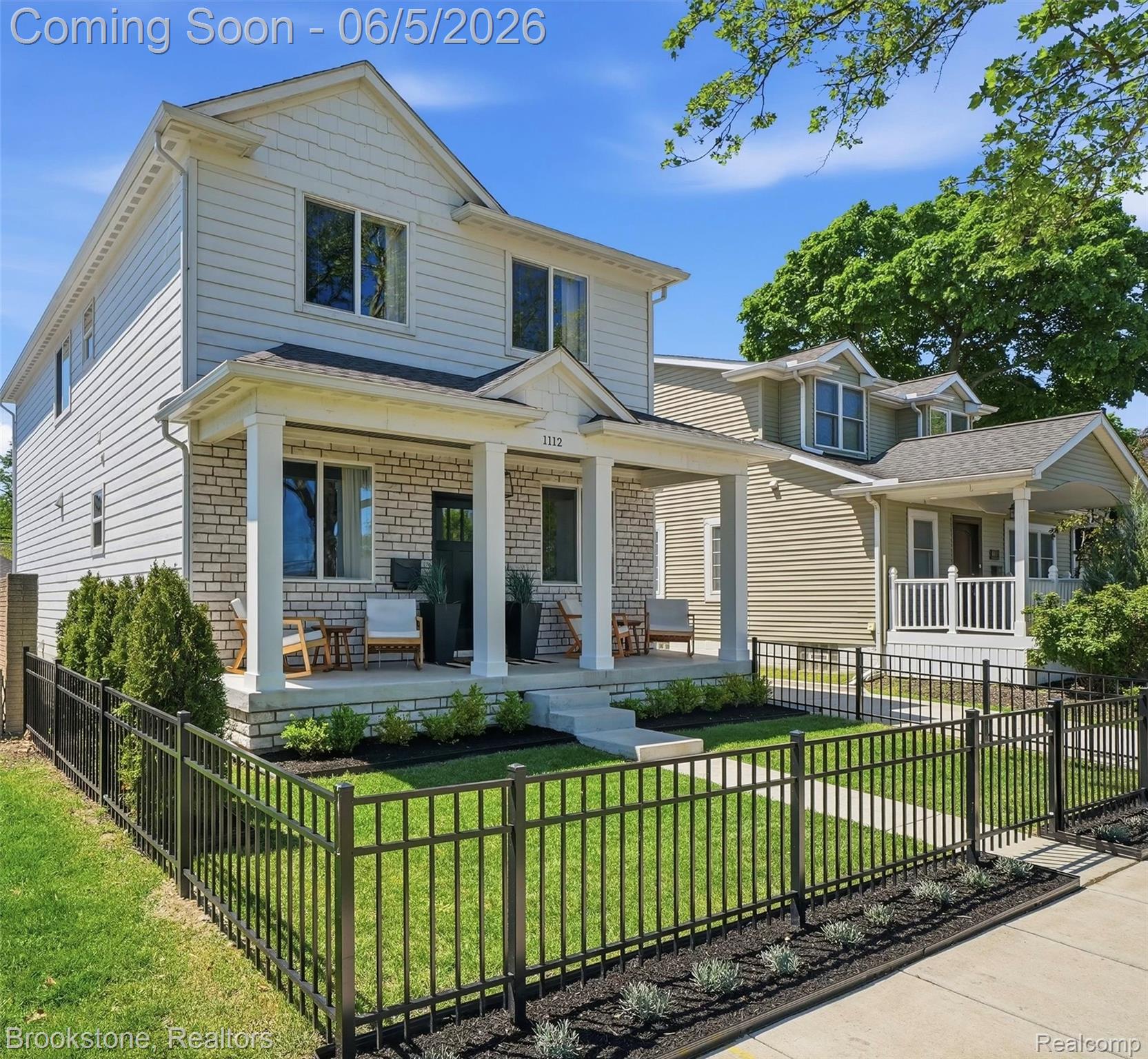 1112 Bennaville Avenue