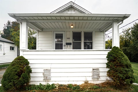 Photo of 809 Campbell Street, Flint City, MI 48507 (MLS # 5050223632)