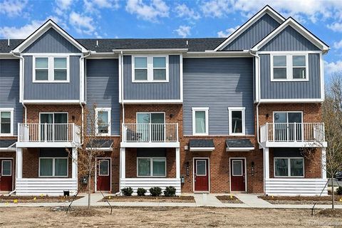 4876 Parkside Lane Troy City MI 48085