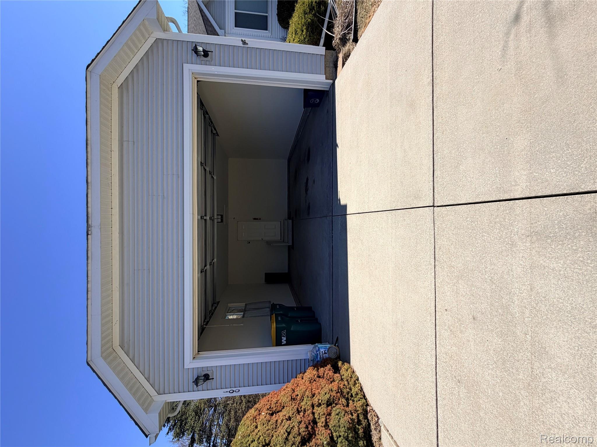 100 Aberdeen Drive 36