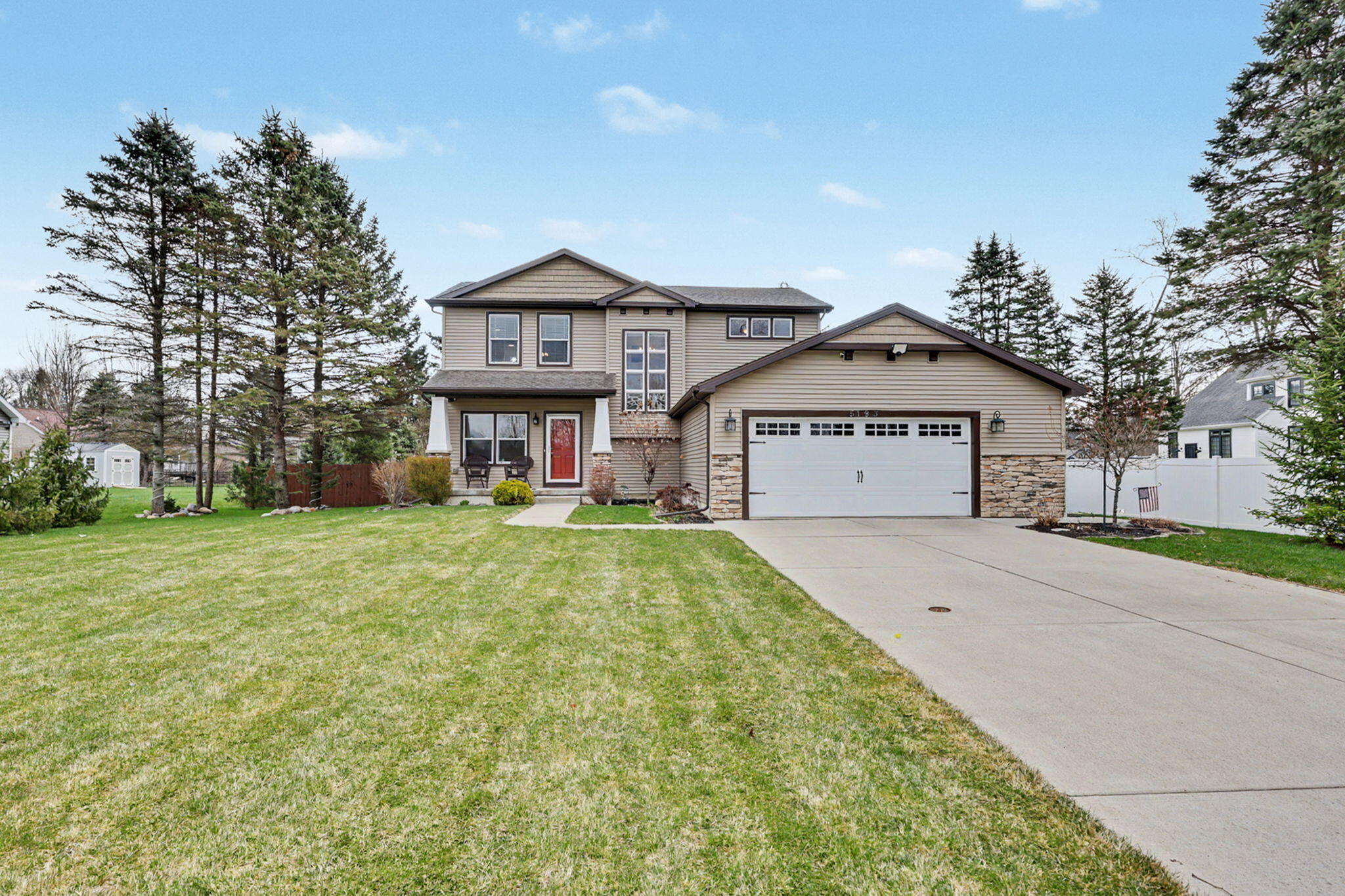5193 Grand River Circle