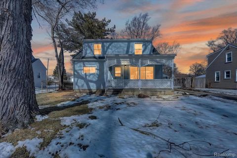 33544 Brown Street Garden City City MI 48135