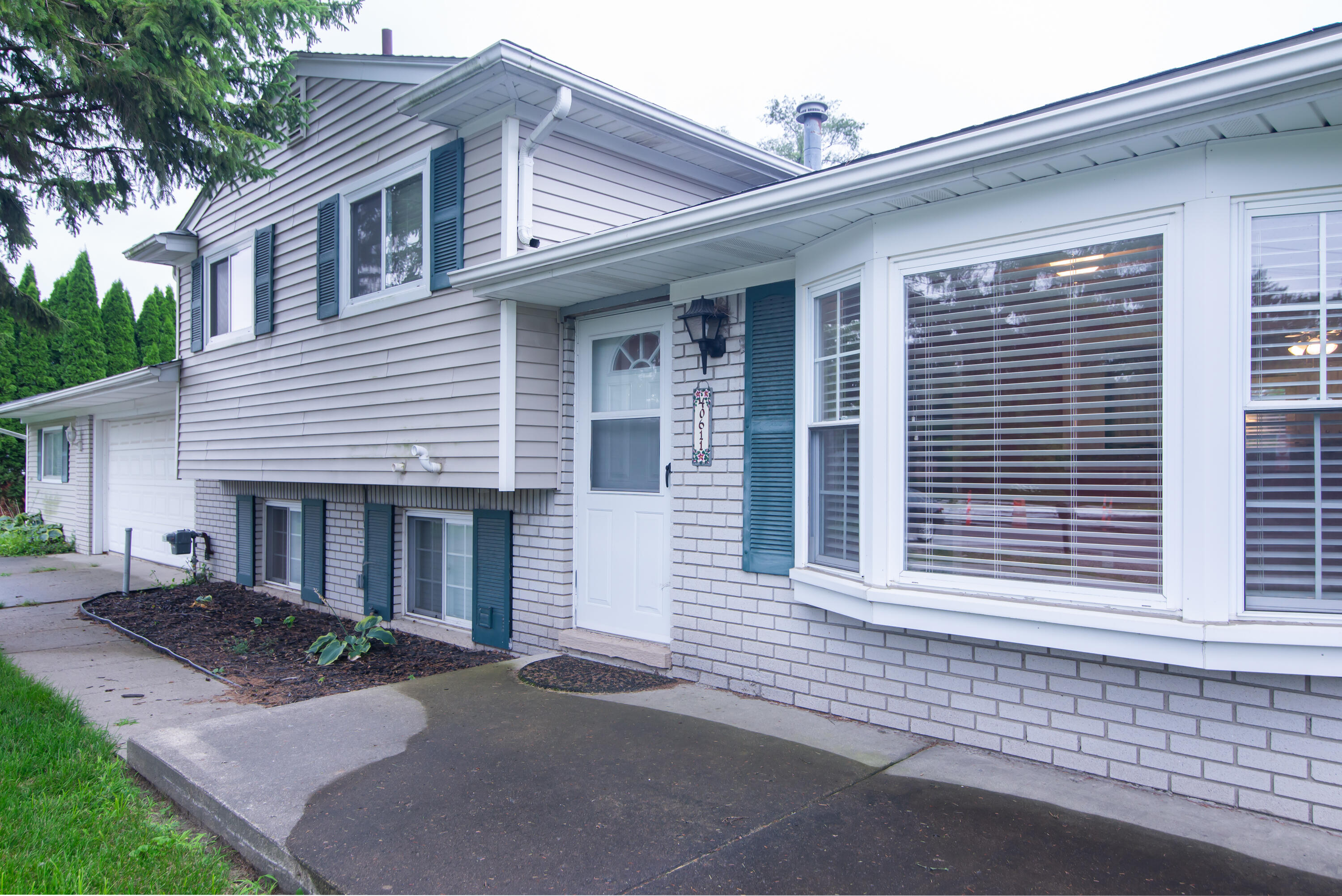 40611 W 10 Mile Road