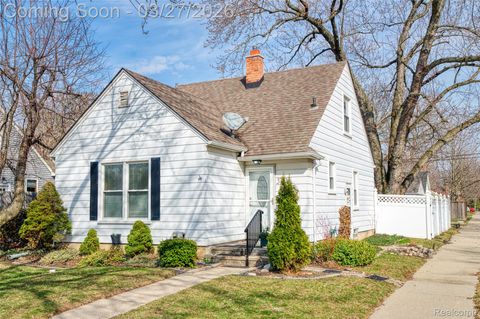 3714 Robina Avenue Berkley City MI 48072