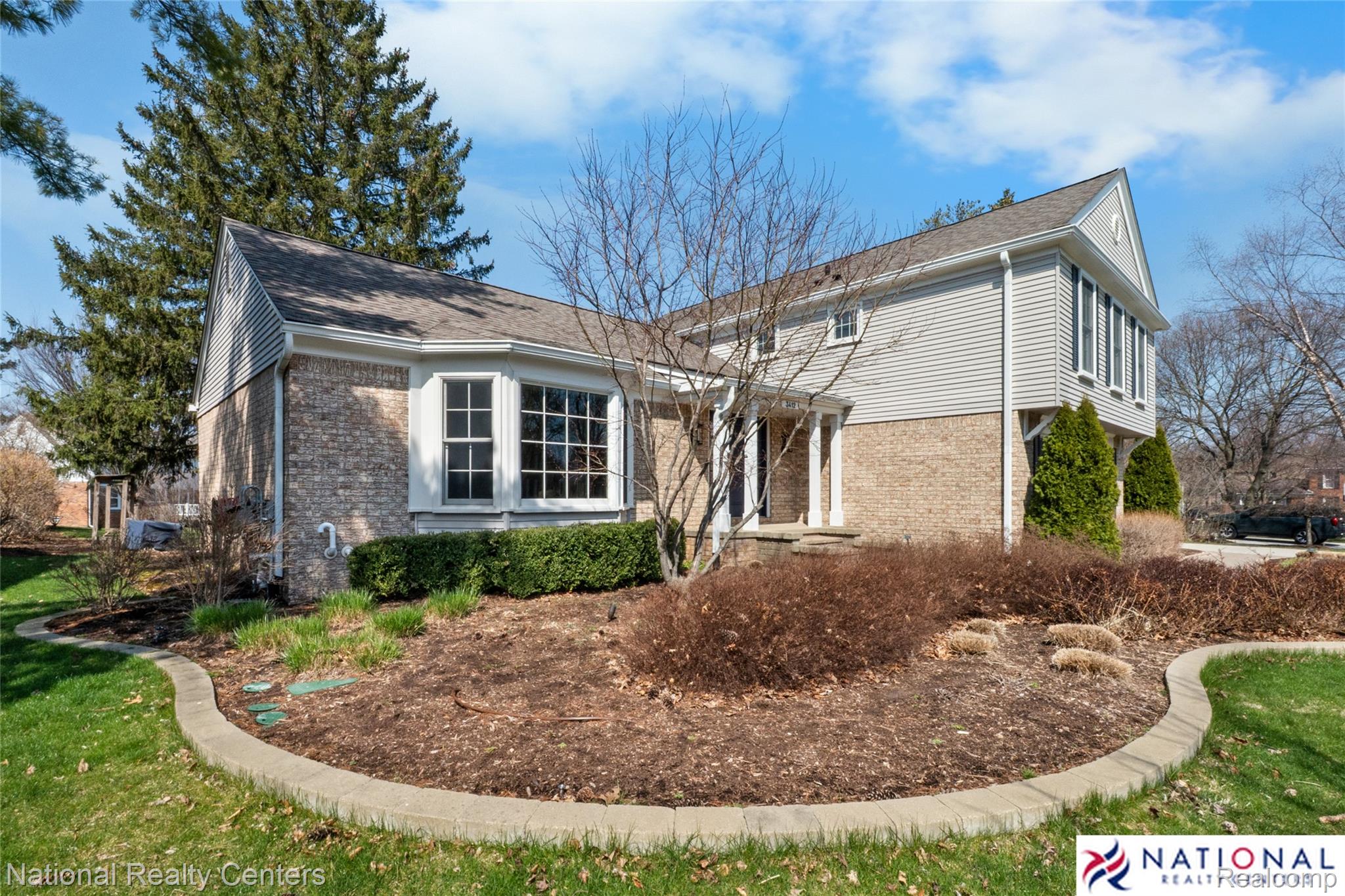 3412 Buckingham Trail