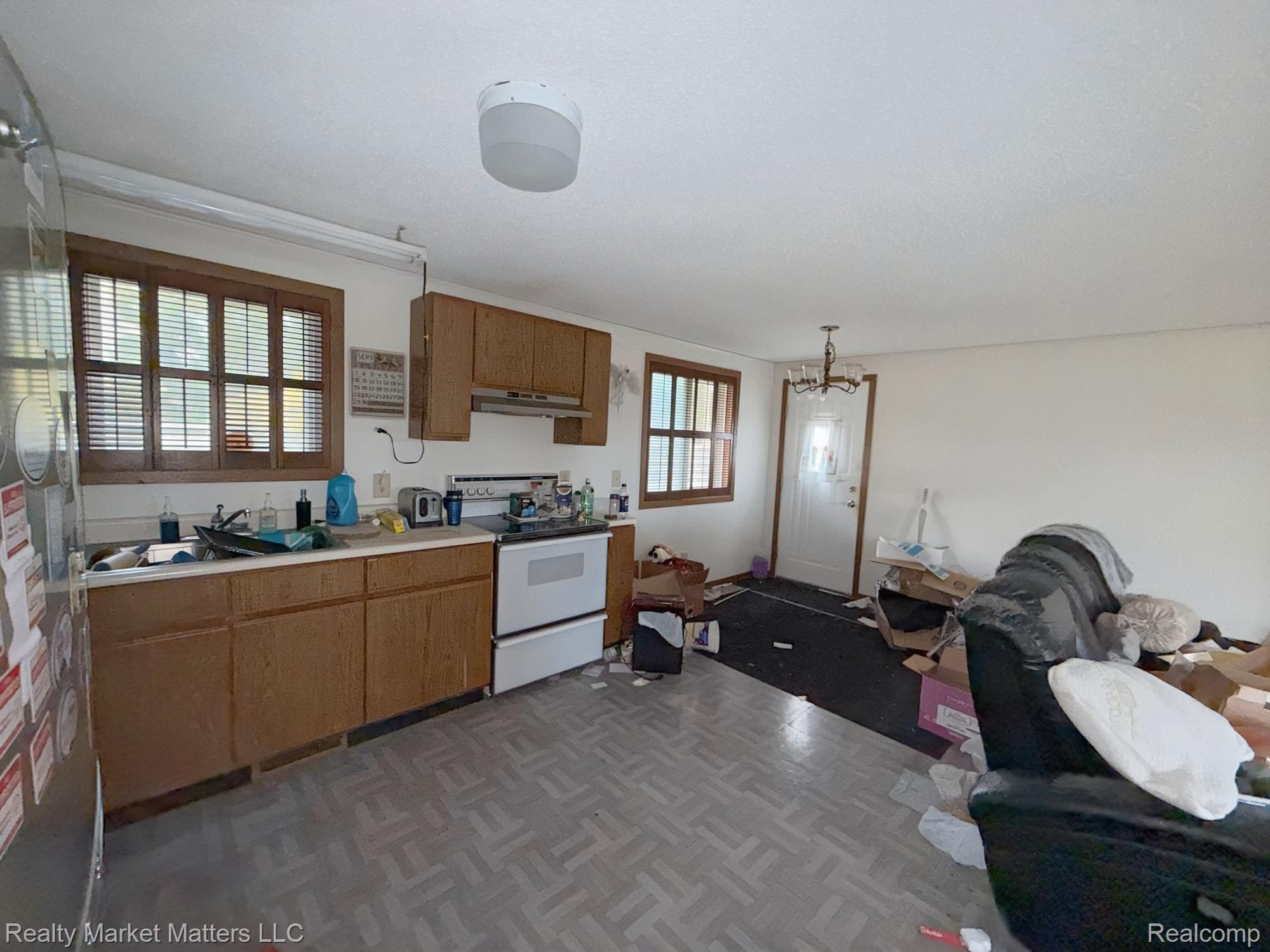 1530 Riley Center Road