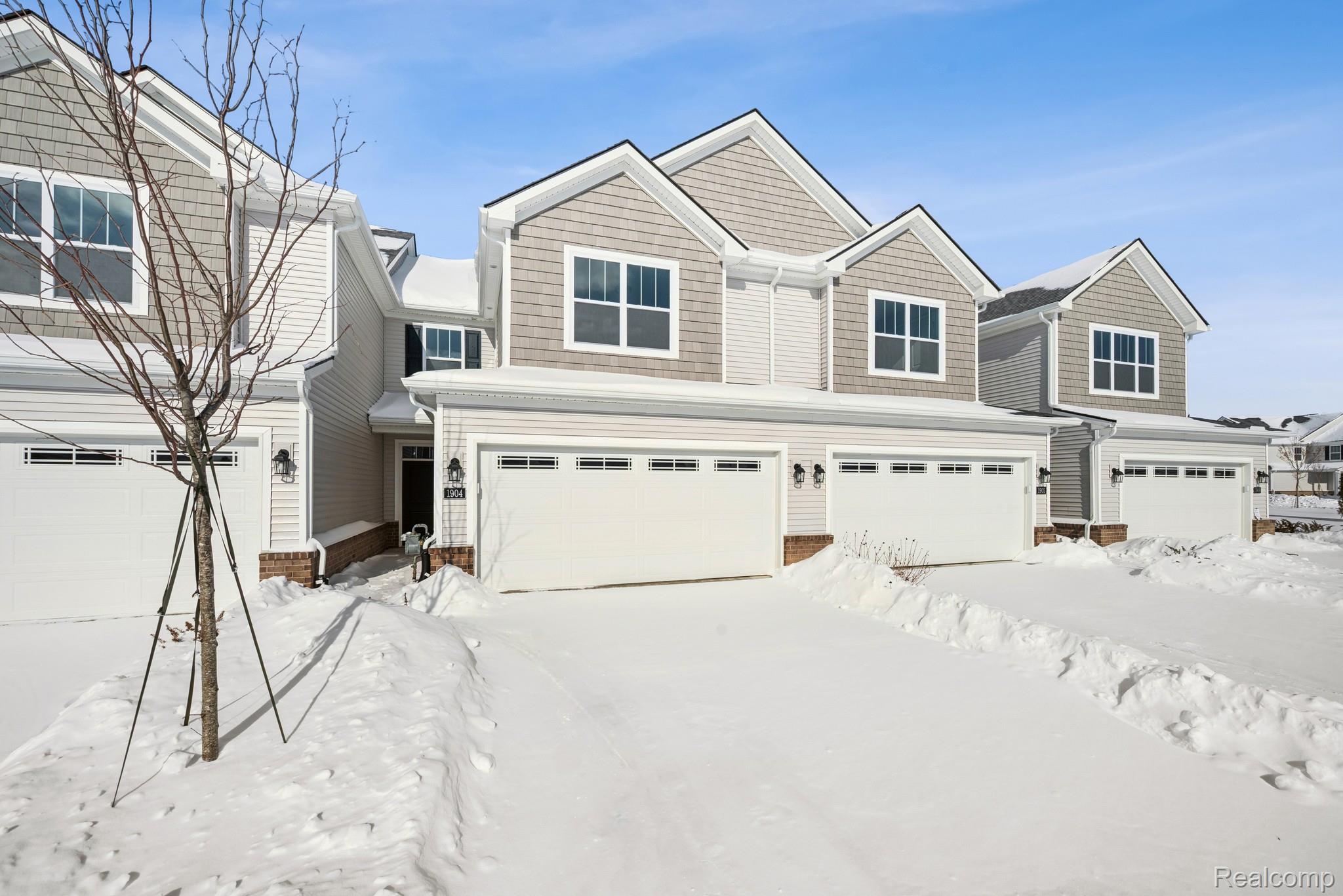 1904 Salt Springs Drive