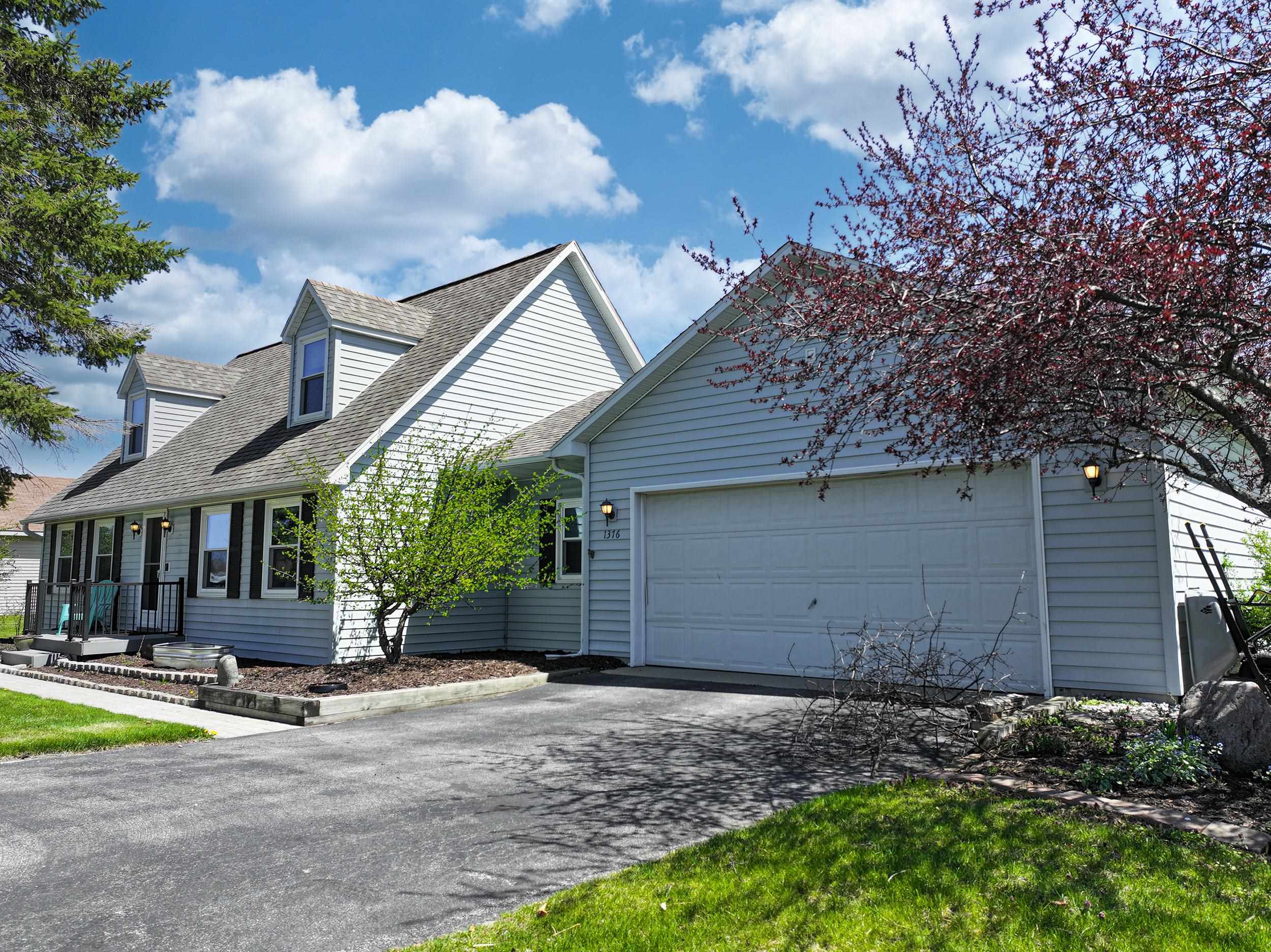 1376 Farmington Drive
