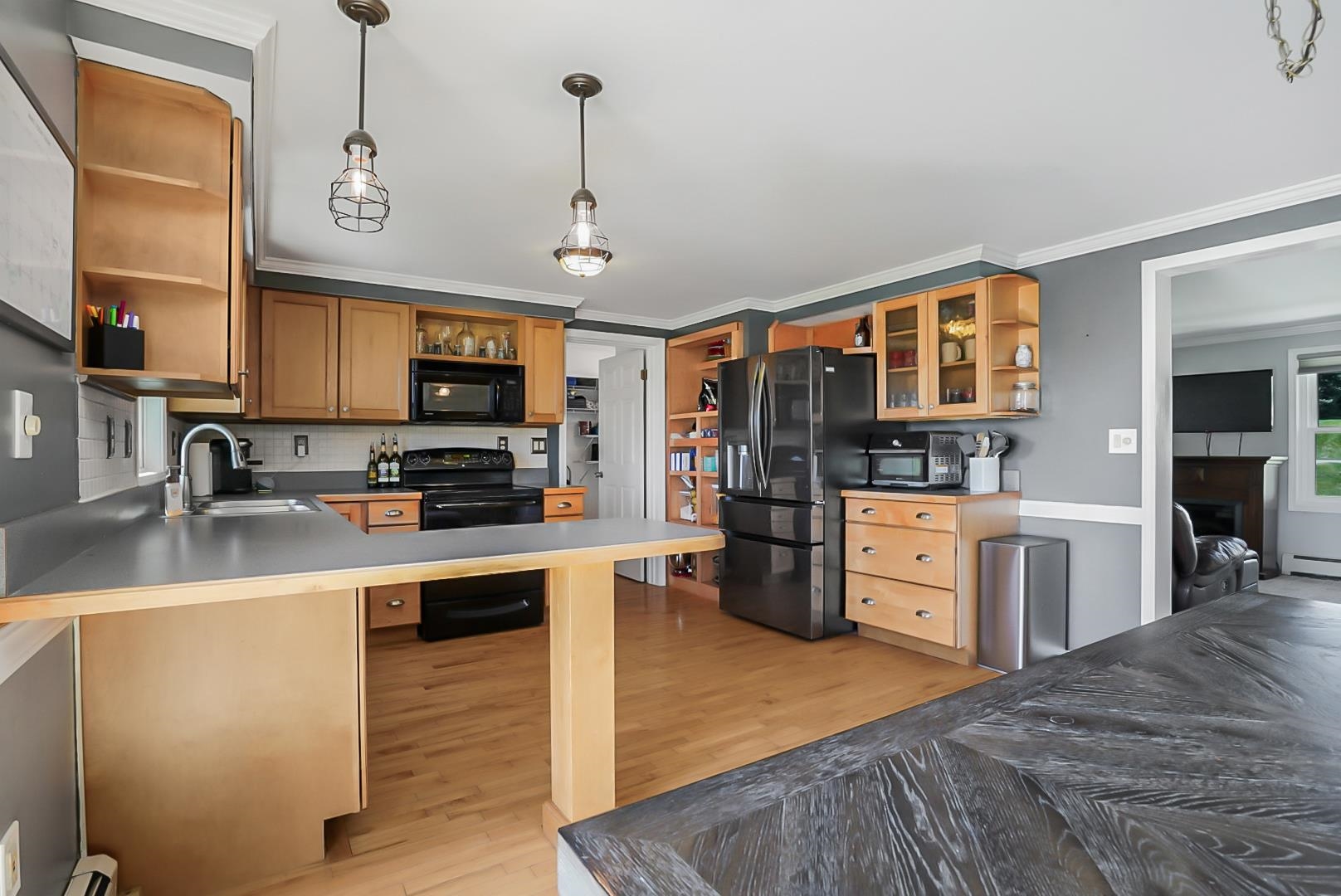 1376 Farmington Drive