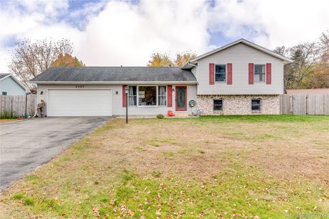 3357 Sapphire Lane Fort Gratiot Charter Township MI 48059