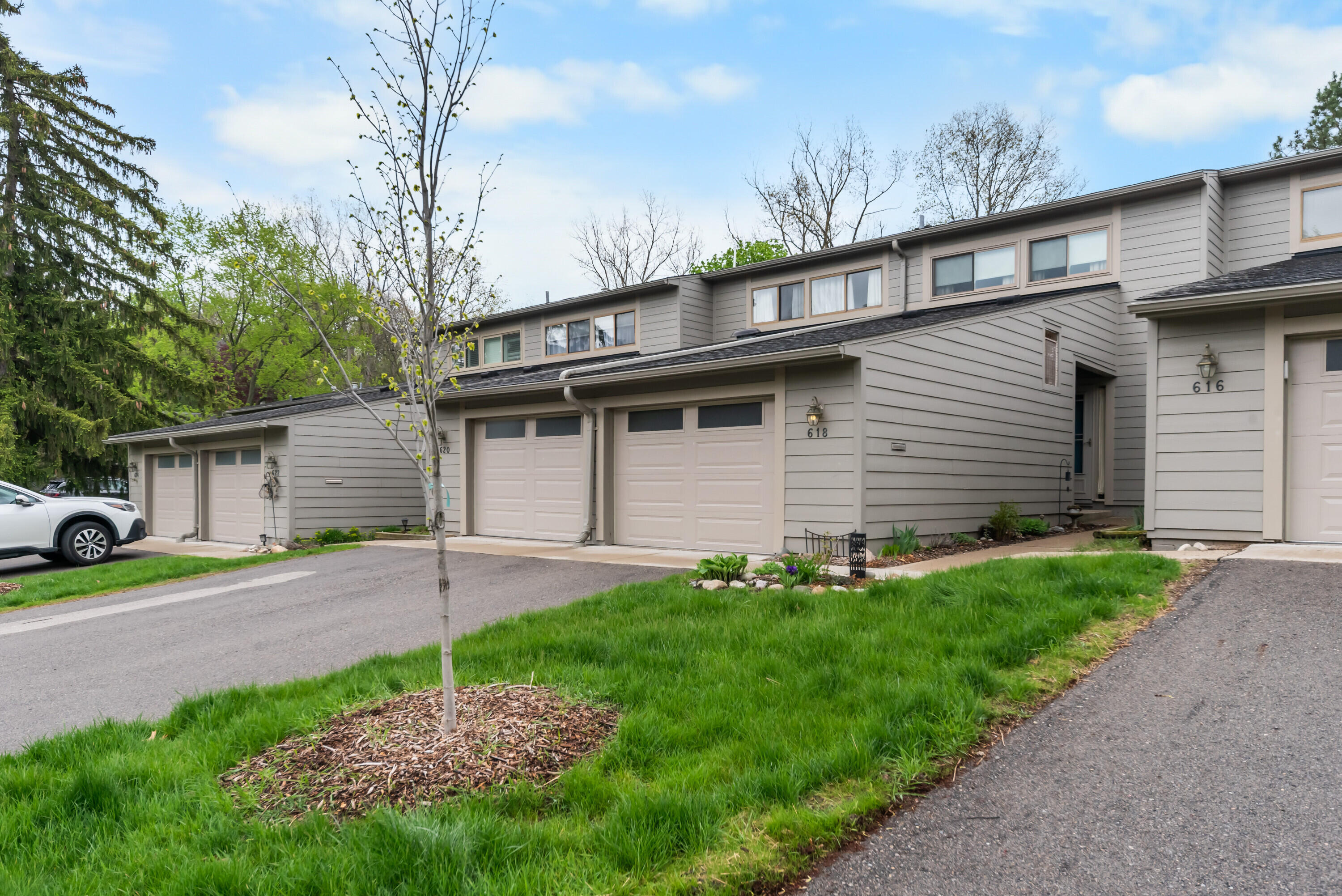 618 Watersedge Drive
