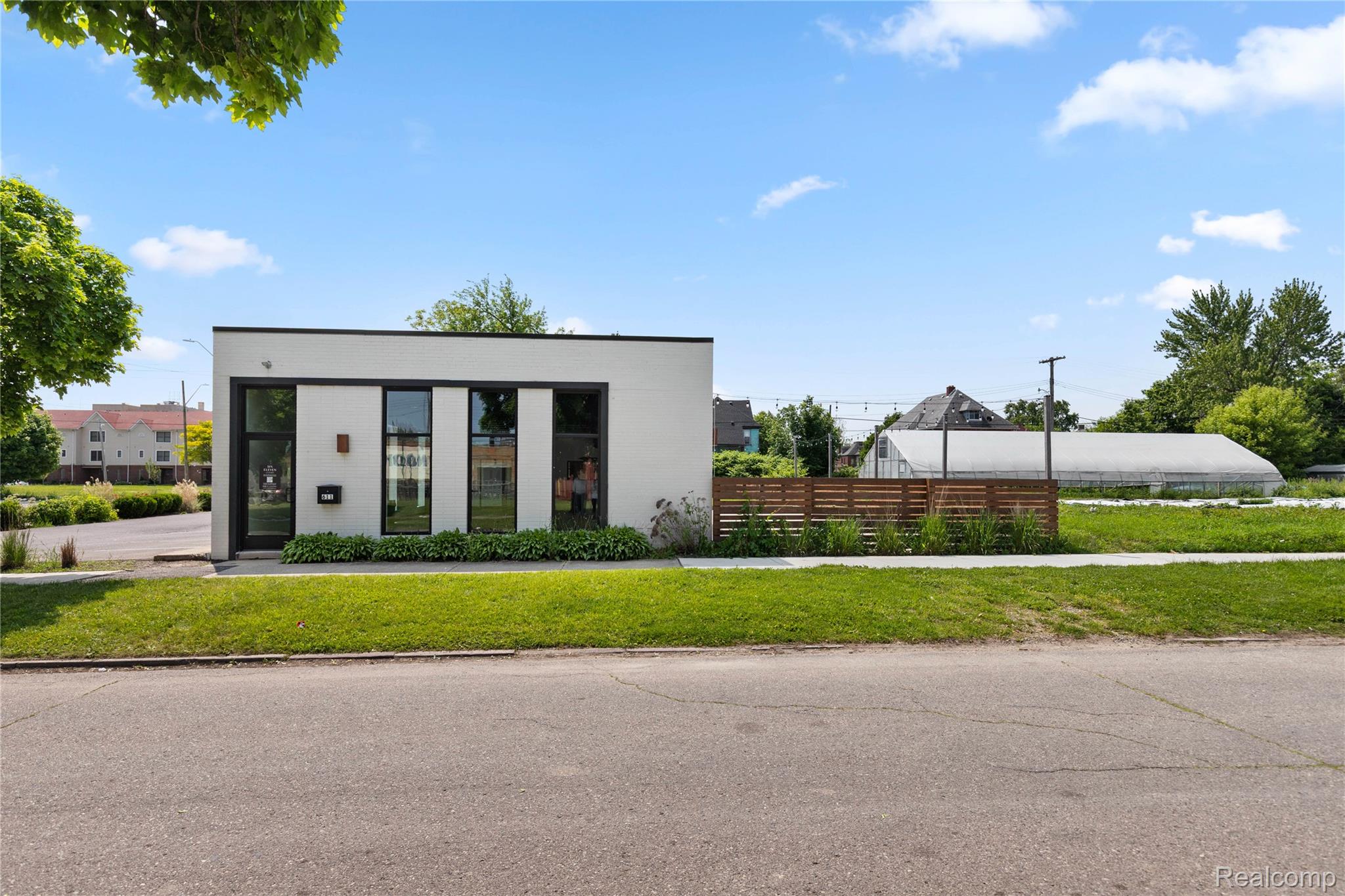 Detroit City, Michigan 48202, United States, 3 Bedrooms Bedrooms, ,1 BathroomBathrooms,Residential,Active,219743