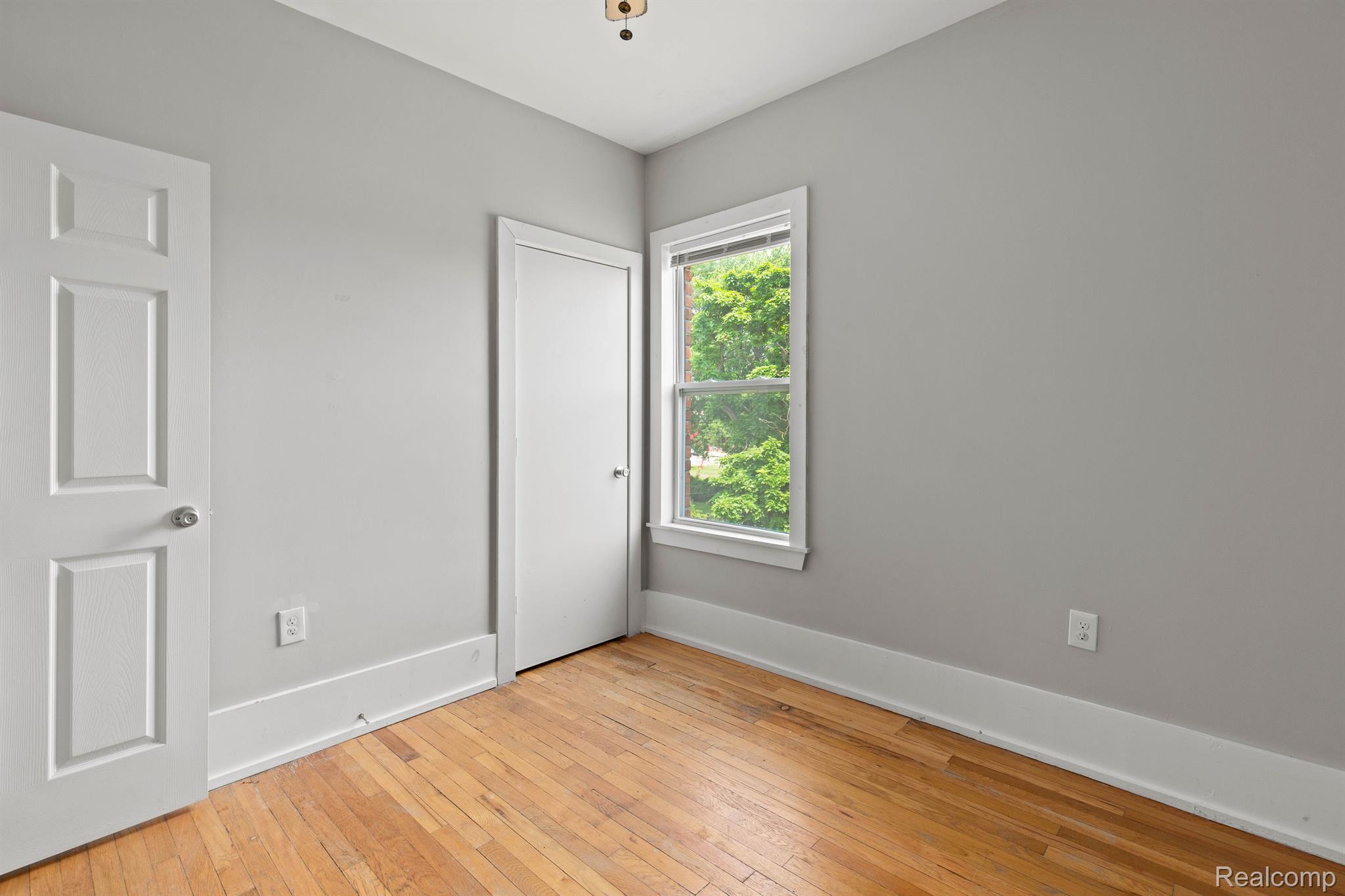 Detroit City, Michigan 48202, United States, 3 Bedrooms Bedrooms, ,1 BathroomBathrooms,Residential,Active,219743