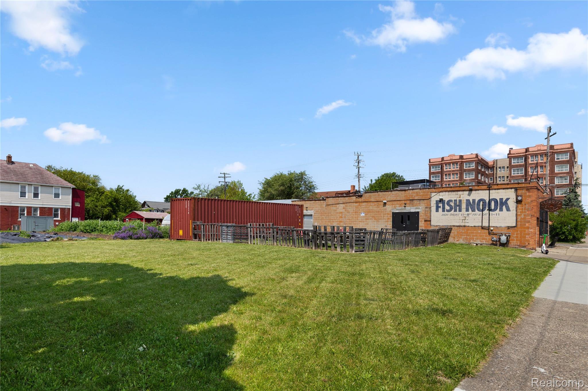 Detroit City, Michigan 48202, United States, 3 Bedrooms Bedrooms, ,1 BathroomBathrooms,Residential,Active,219743