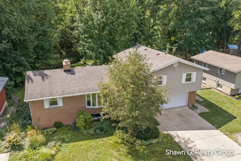 Tiny photo for 1490 Marwood Drive SE, Kentwood City, MI 49508 (MLS # 65026045887)