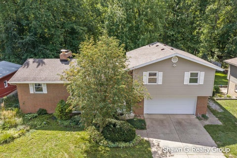 Tiny photo for 1490 Marwood Drive SE, Kentwood City, MI 49508 (MLS # 65026045887)