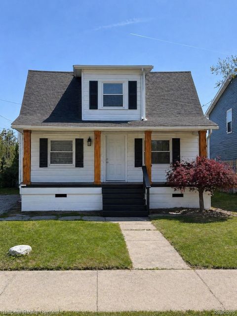 20510 Broadacres Street Clinton Charter Township MI 48035