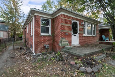 8144 Westminster Avenue Warren City MI 48089