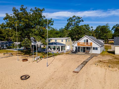 listing image 80
