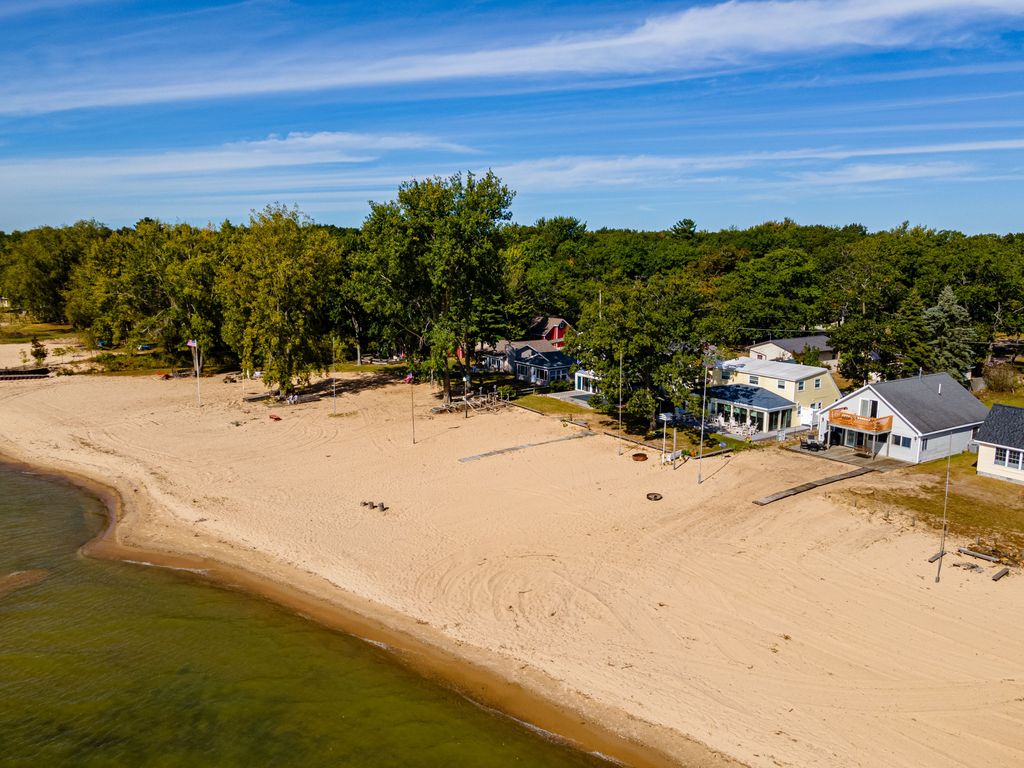 listing image 84