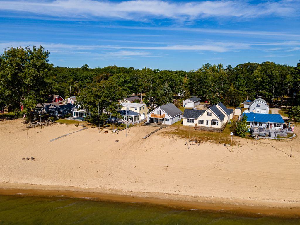 listing image 85