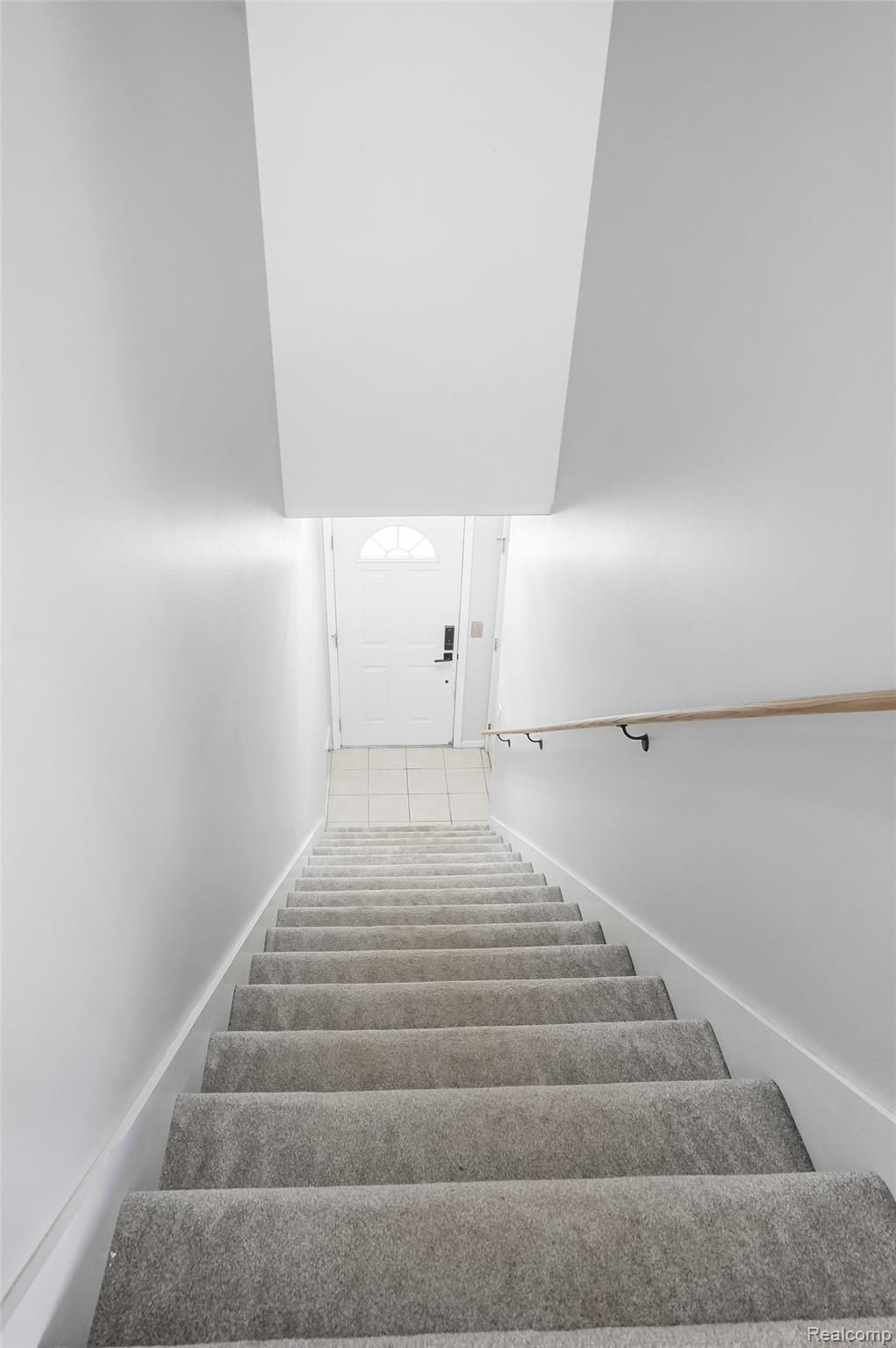 606 Olde English Circle