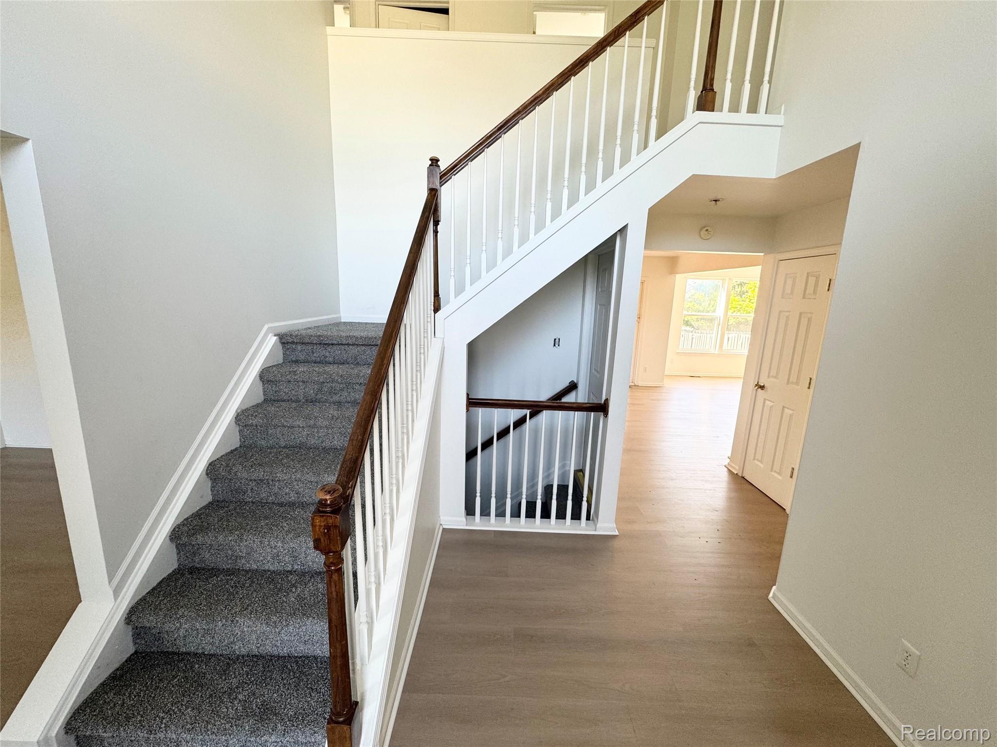 7586 KENSINGTON Drive