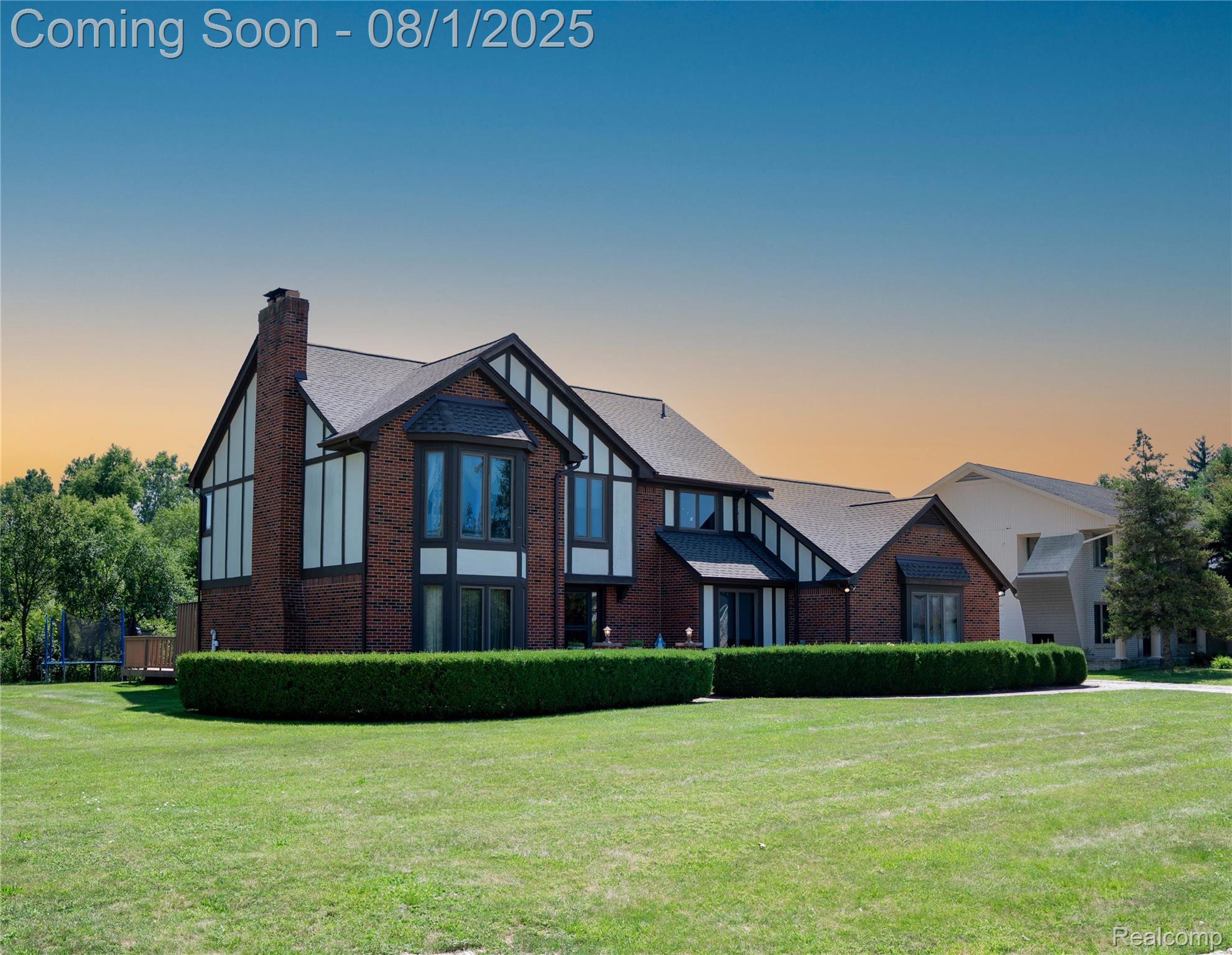 6651 Arlington Drive