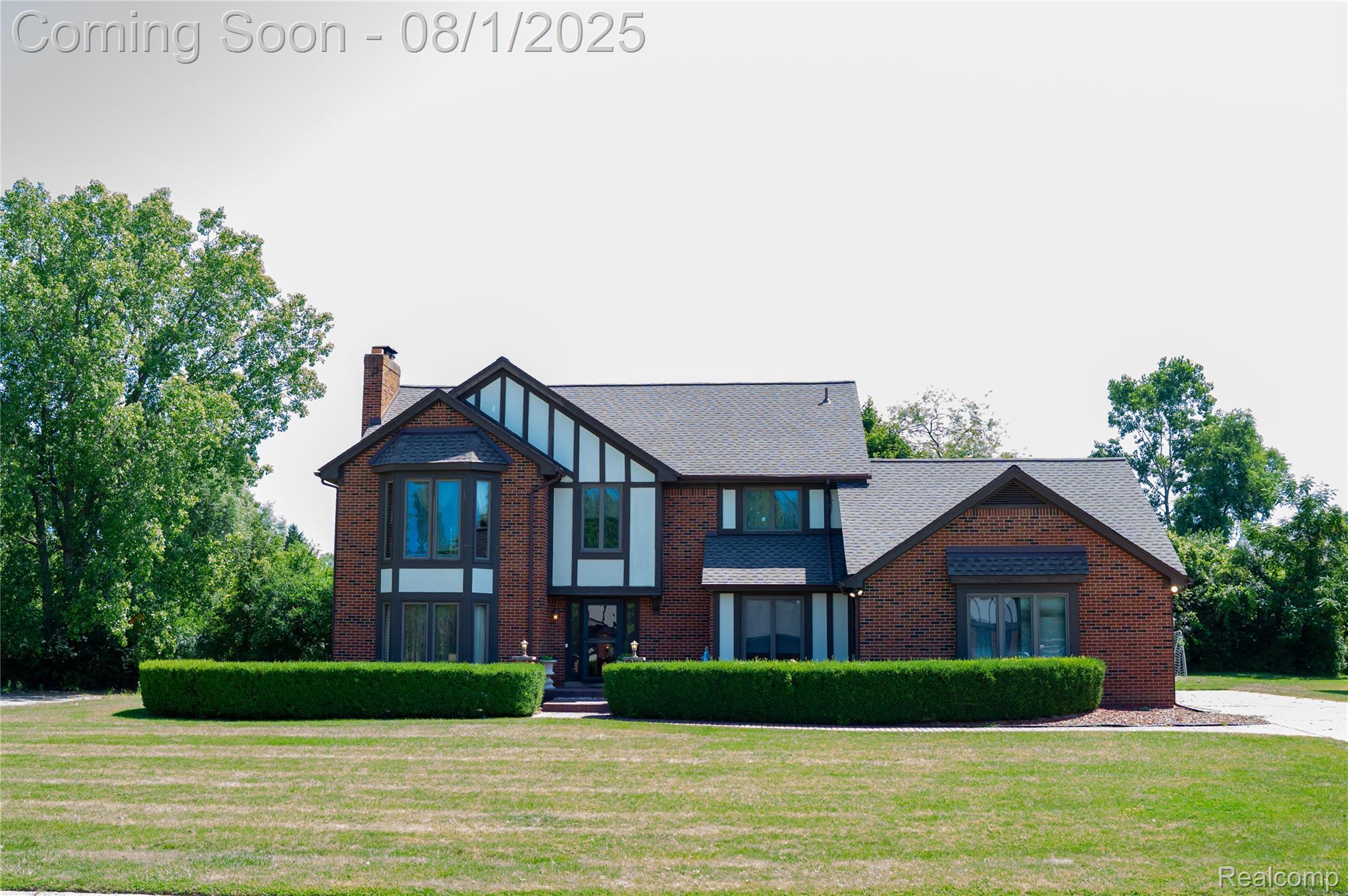 6651 Arlington Drive