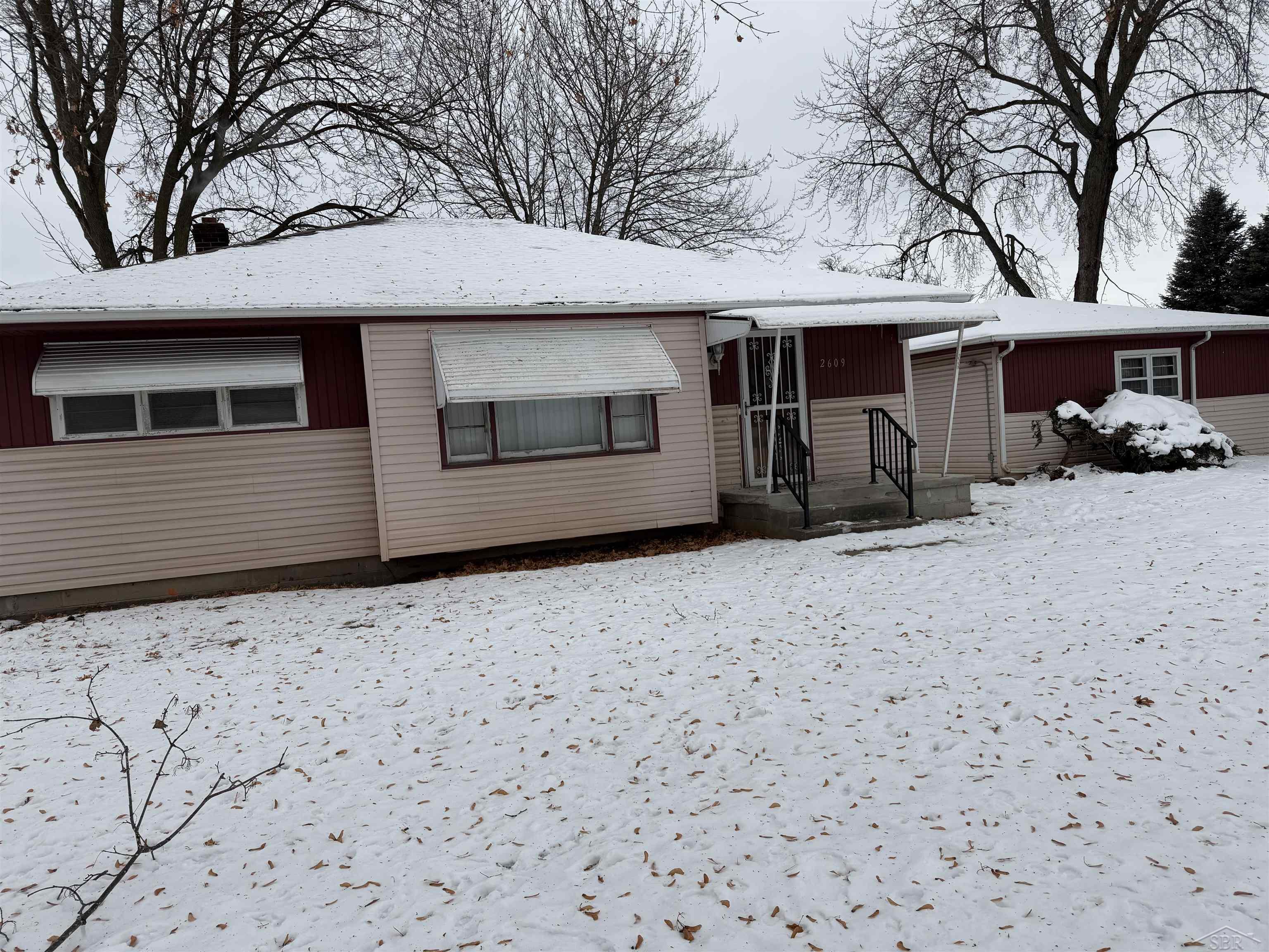 2609 S Outer Drive Drive