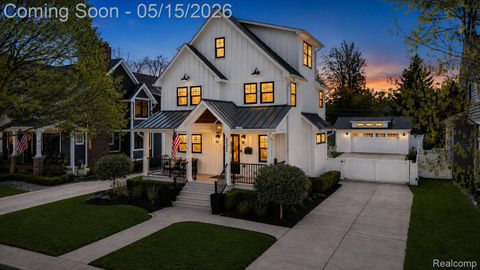 332 Highland Avenue Rochester City MI 48307
