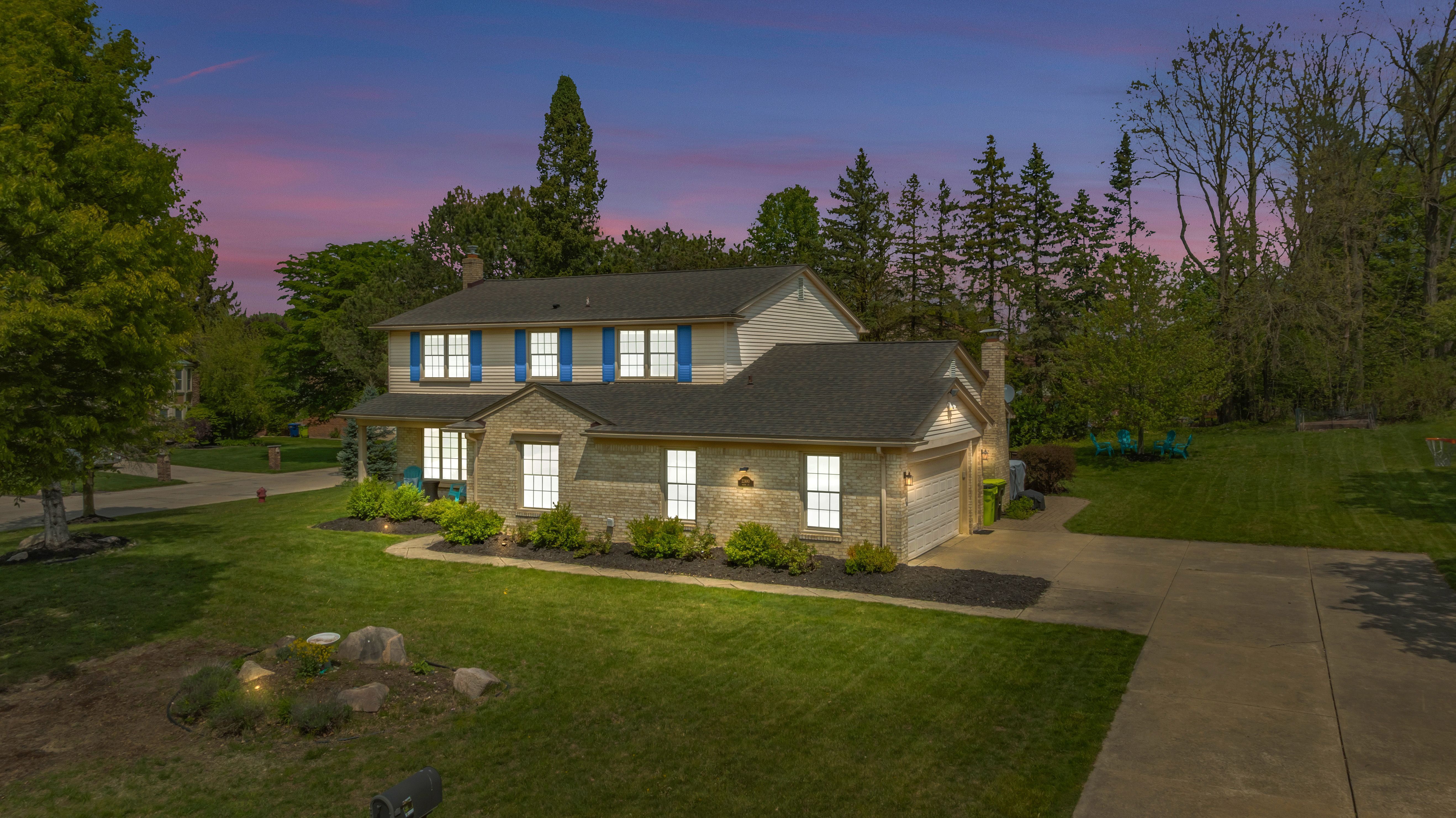 22480 ALTON Court