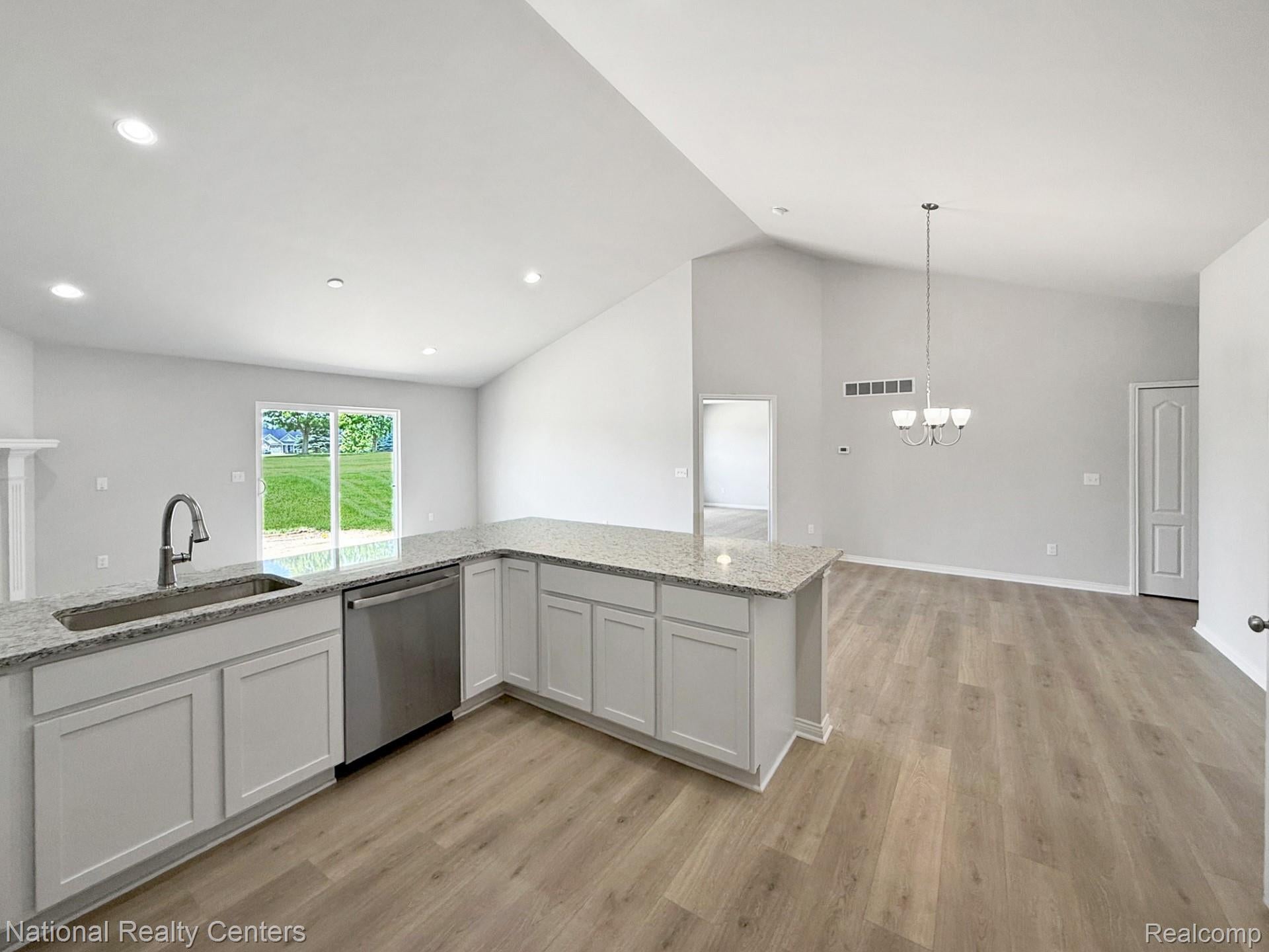 317 (Immediate occupancy) Devonshire Drive 9