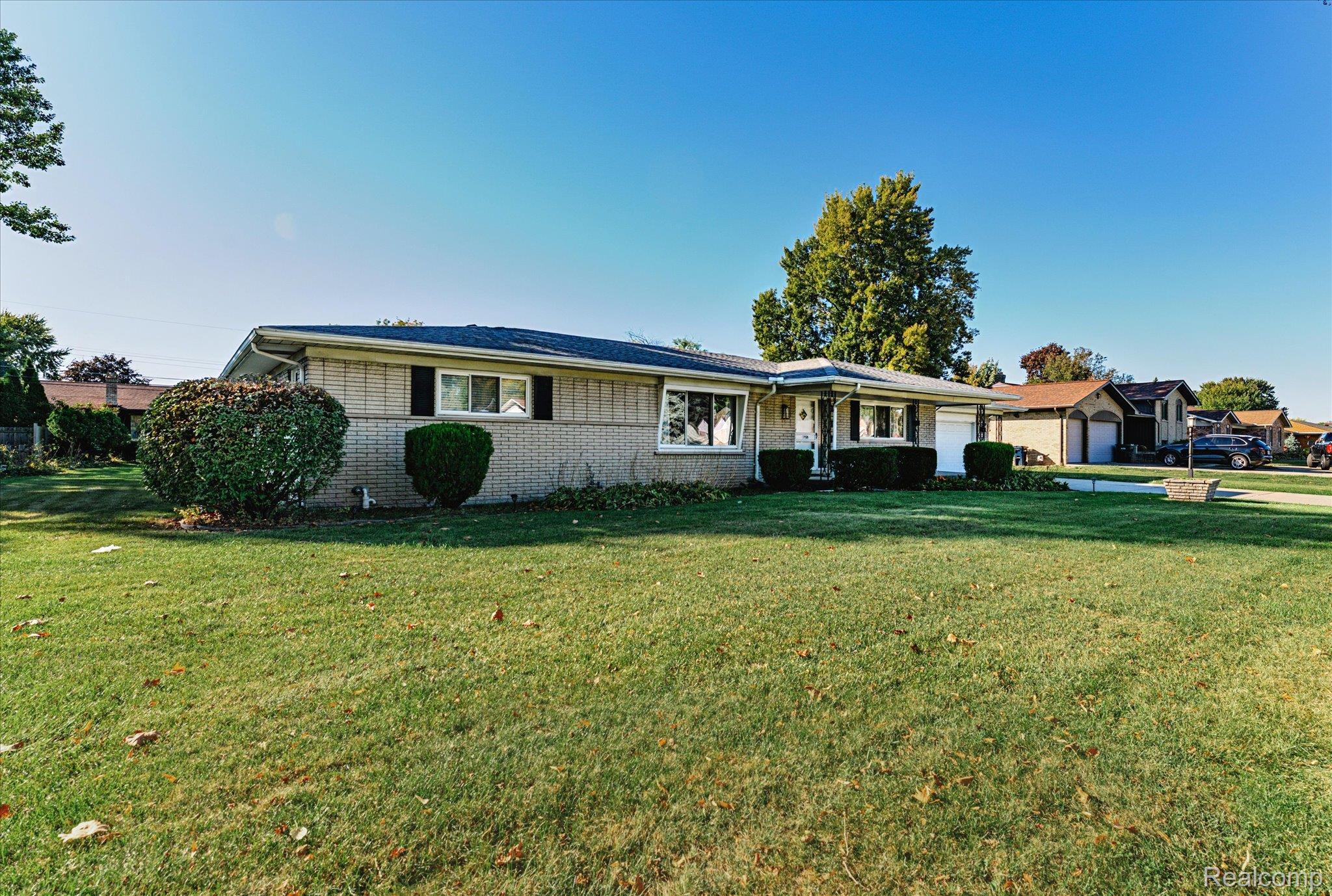 37159 Almont Drive E