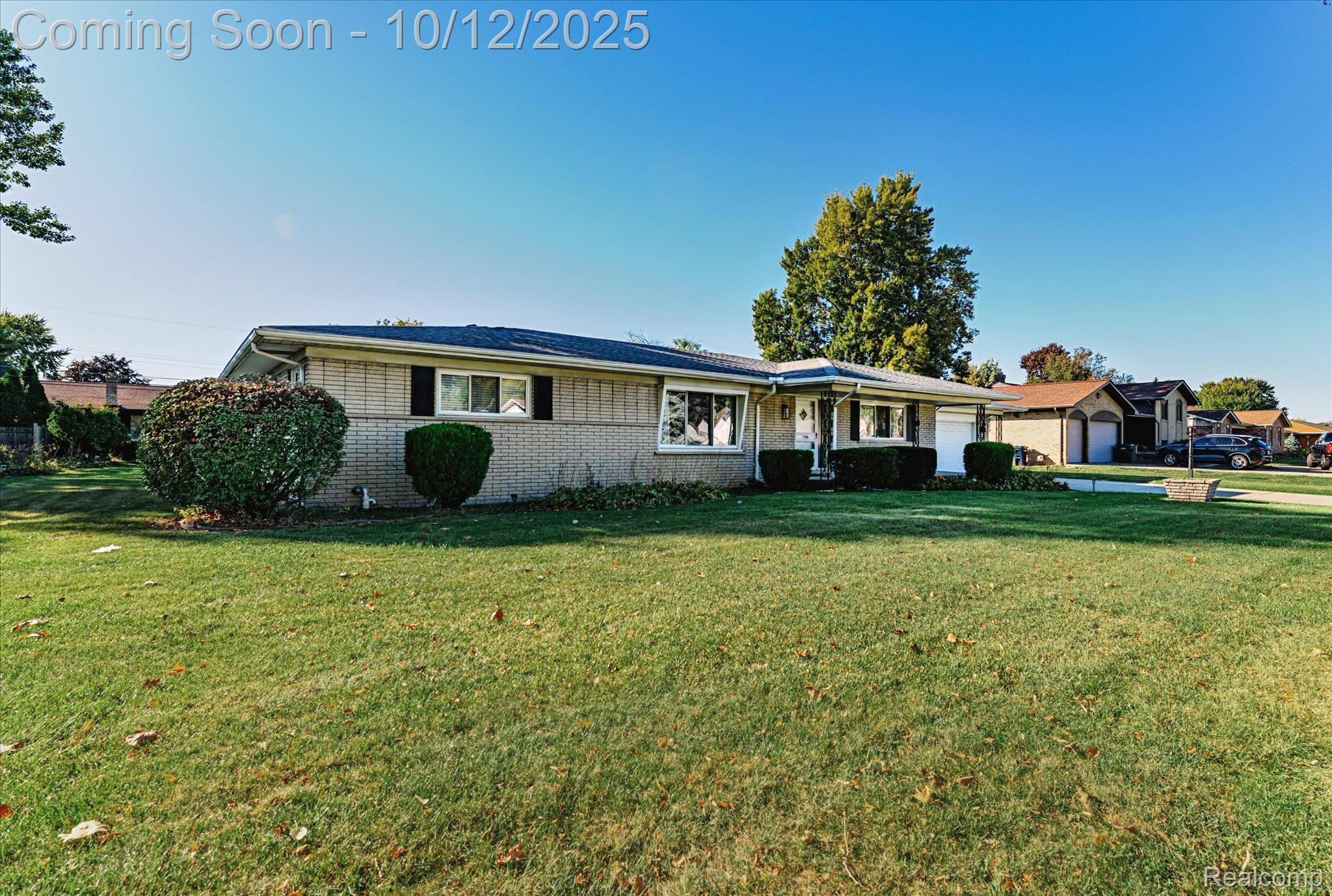 37159 Almont Drive E