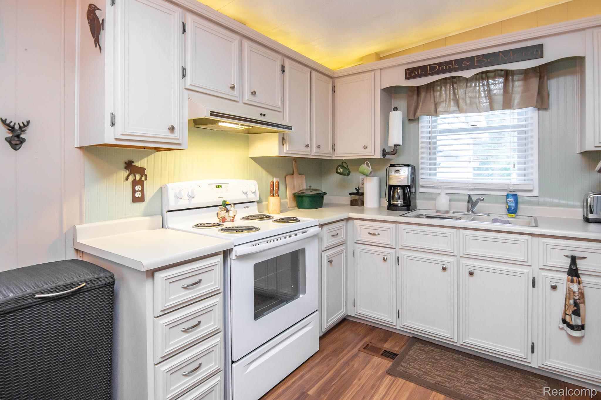 Lincoln Village, Michigan 48742, United States, 3 Bedrooms Bedrooms, ,1 BathroomBathrooms,Residential,Active,223552