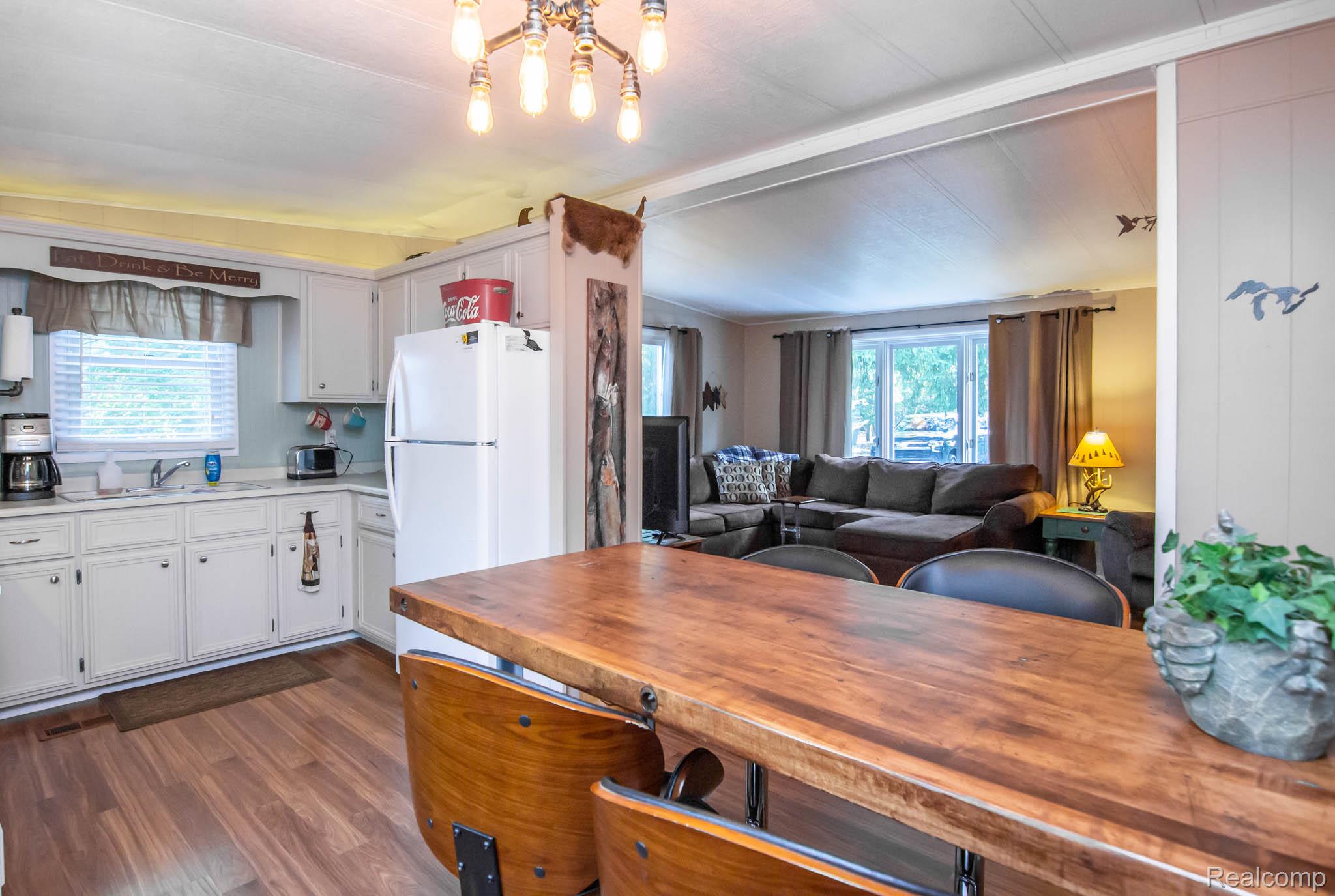 Lincoln Village, Michigan 48742, United States, 3 Bedrooms Bedrooms, ,1 BathroomBathrooms,Residential,Active,223552