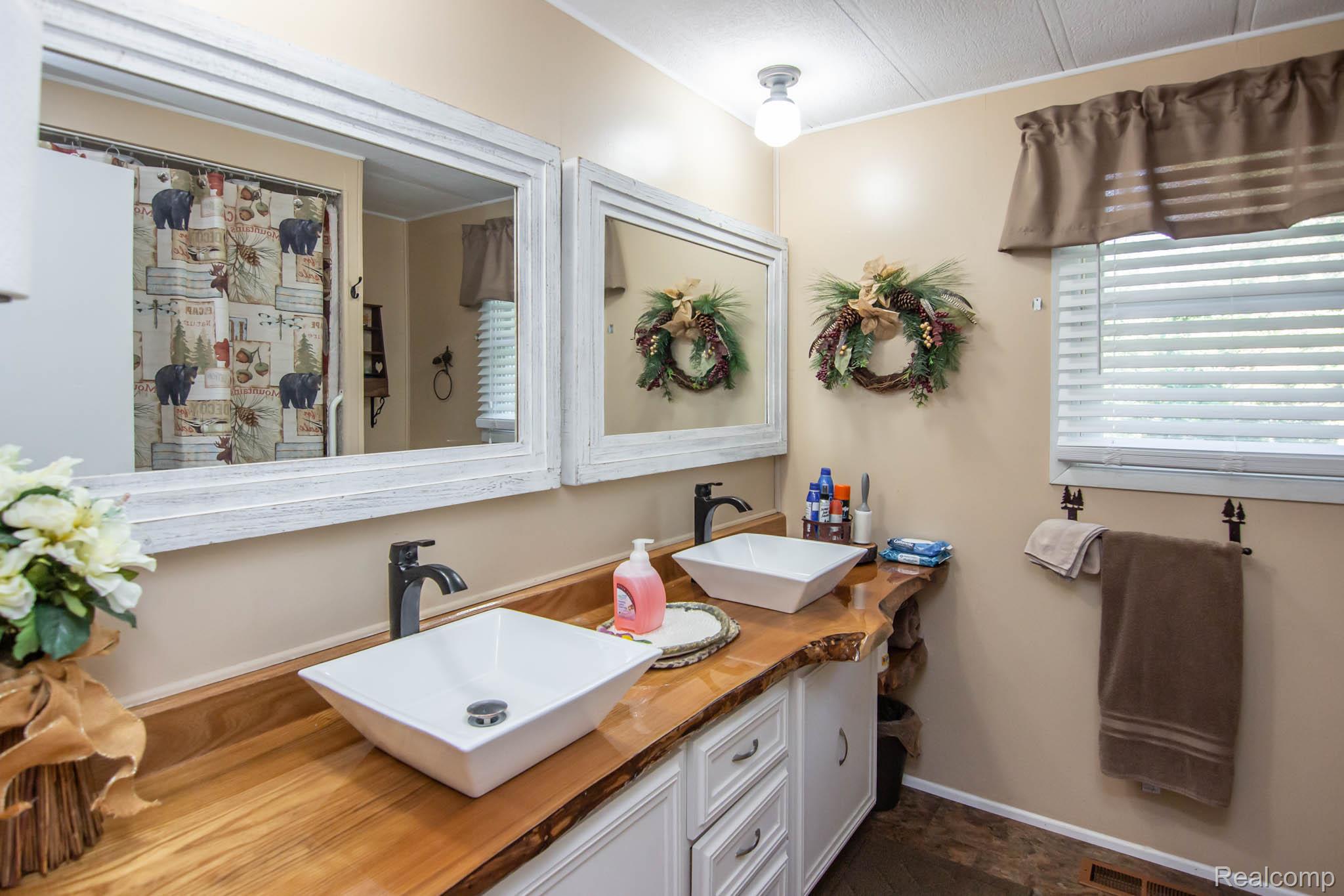 Lincoln Village, Michigan 48742, United States, 3 Bedrooms Bedrooms, ,1 BathroomBathrooms,Residential,Active,223552