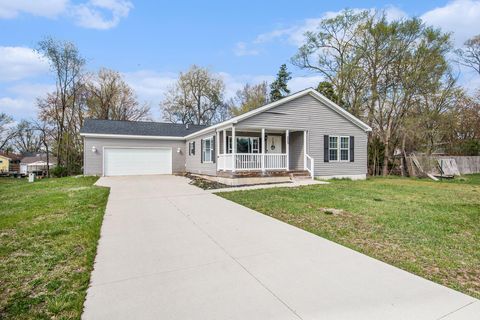 525 66th Street SE Gaines Charter Township Kent MI 49548
