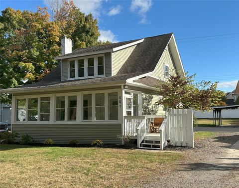 401 W Broad Street Linden City MI 48451