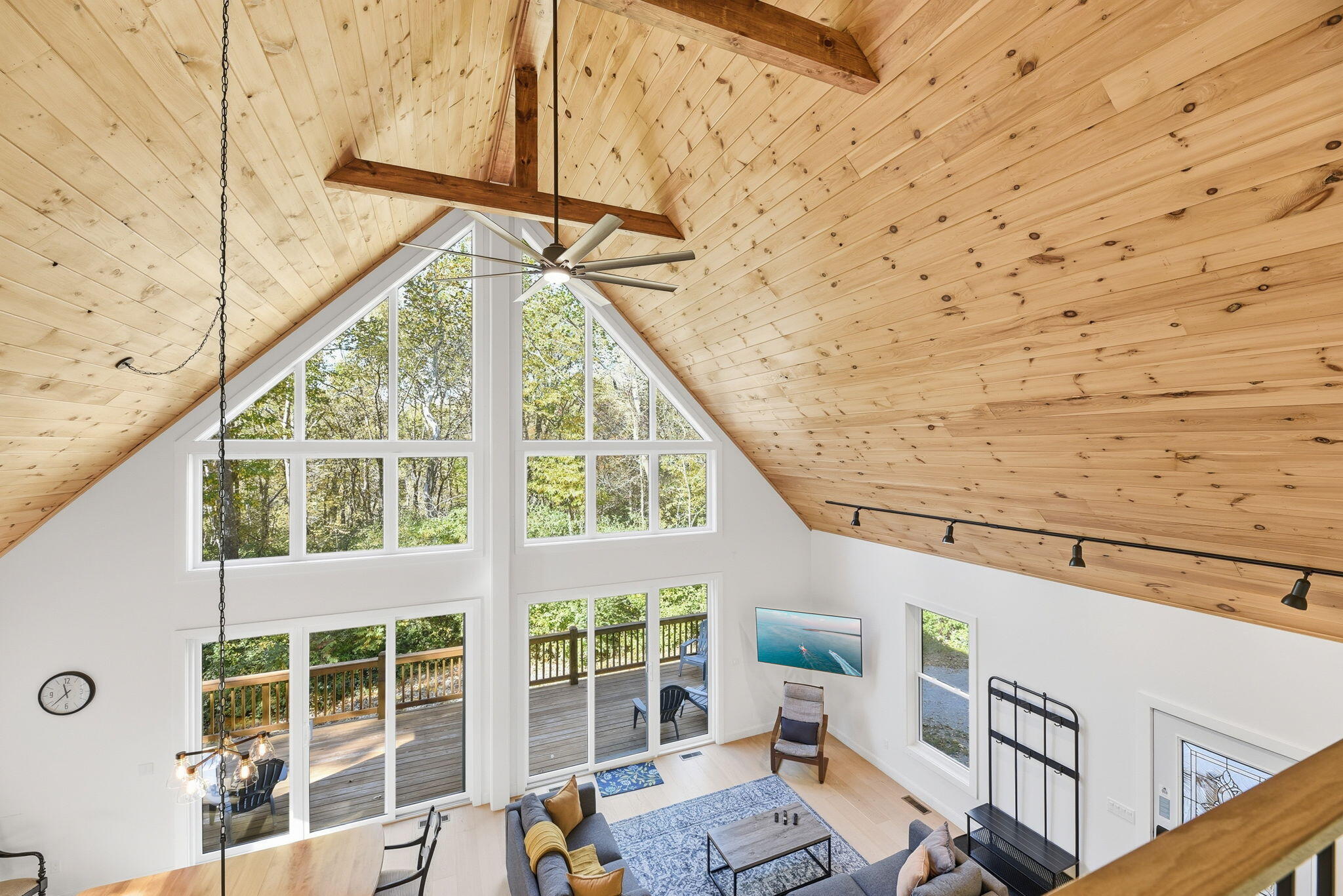 5888 Daniel Boone Trail