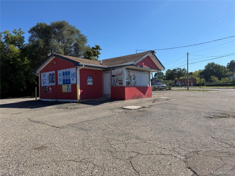 Photo for 2005 Davison Road