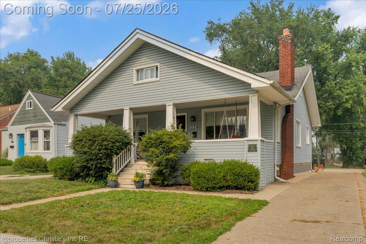 320 Laprairie Street