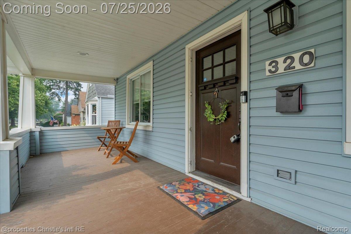 320 Laprairie Street