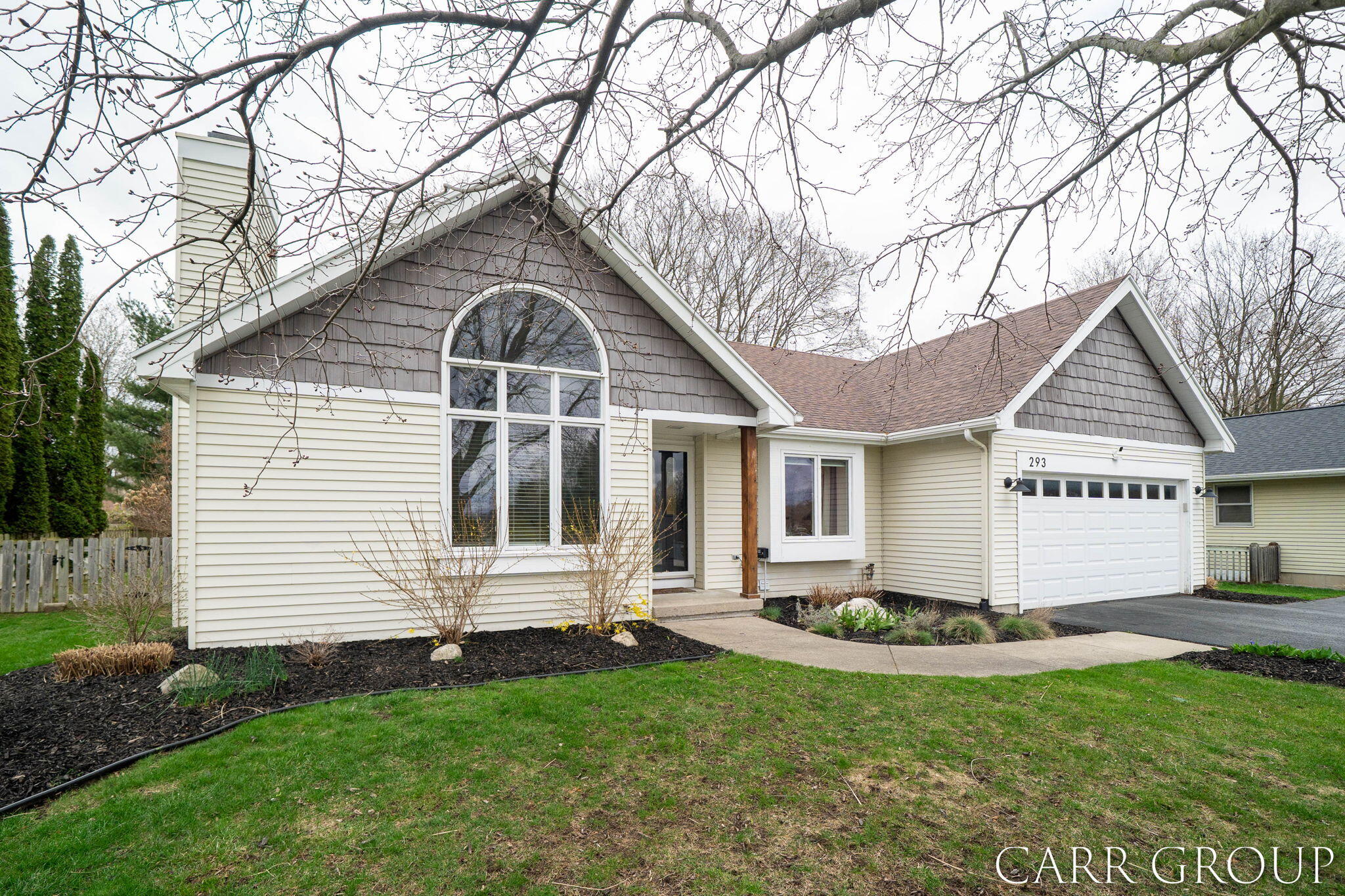 293 Maier Court SW