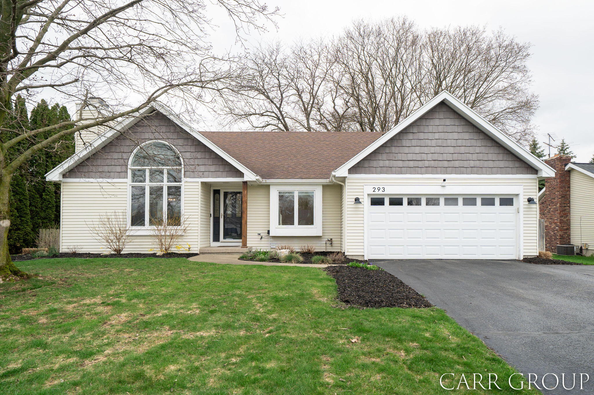 293 Maier Court SW